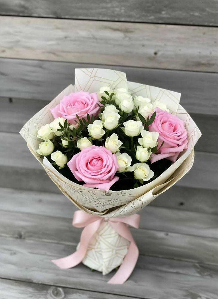 Букет цветов из: Розы в Смолино