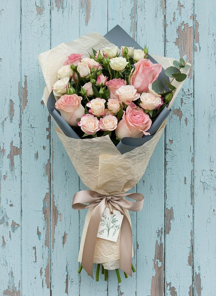 Букет цветов из: Розы в Смолино