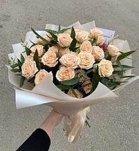 Букет Кремовые розы Латте в Смолино