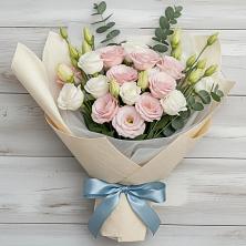 Букет цветов из:  Лизиантусы в Смолино