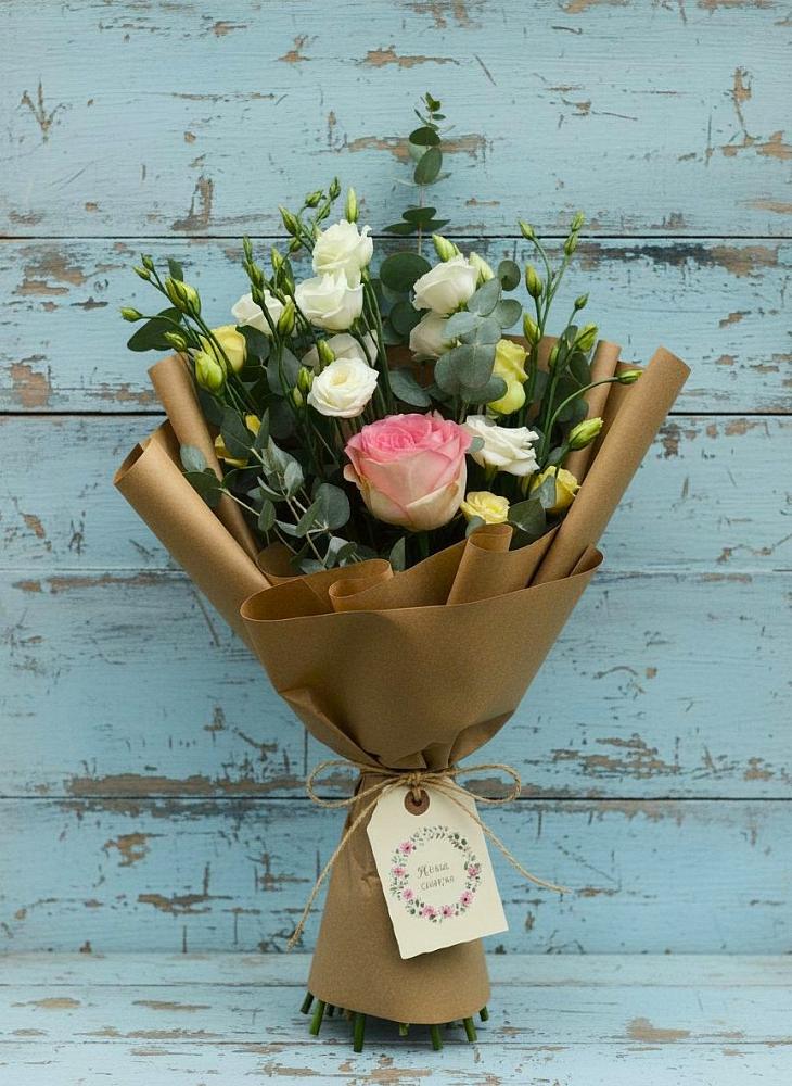 Букет цветов из: Розы и Лизиантусы в Смолино