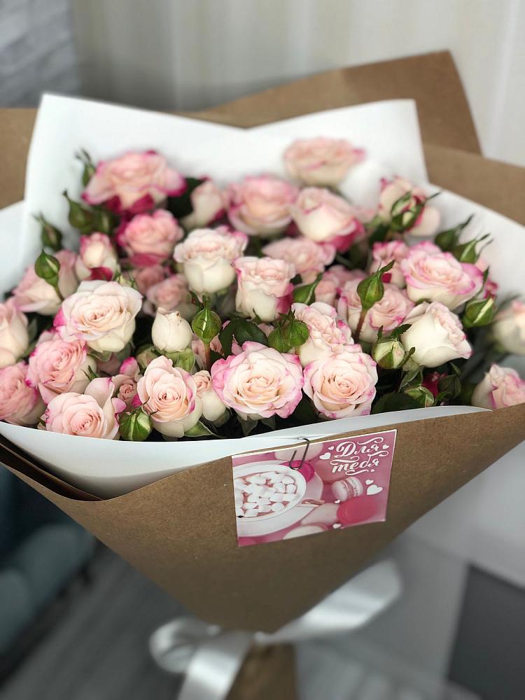 Букет цветов из: Розы в Смолино