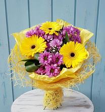 Букет цветов из:  Хризантемы и Герберы в Смолино