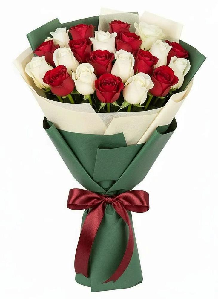 Букет Микс из красных и белых роз в Смолино