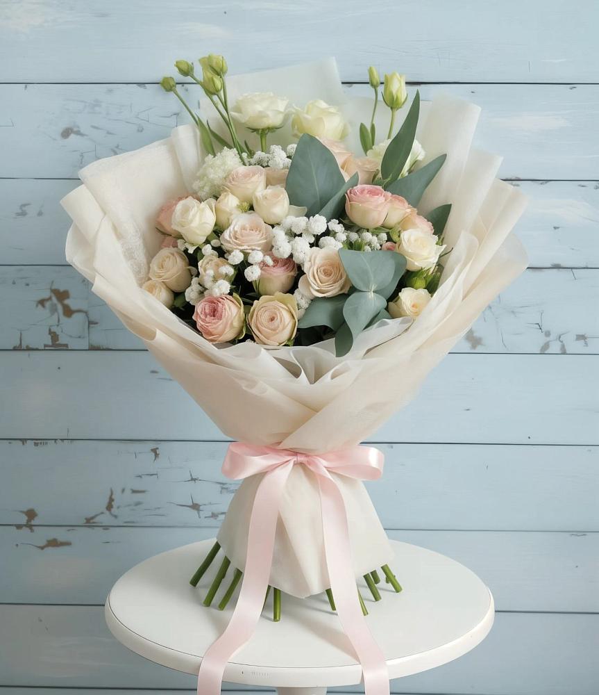 Букет цветов из: Розы и Лизиантусы в Смолино