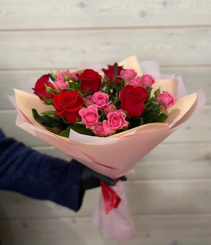 Букет цветов из: Розы в Смолино